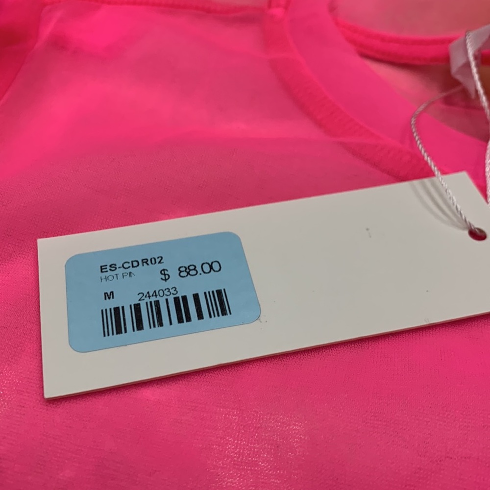 EMMA & SAM MESH CROPPED SHORT SLEEVE TOP LAYERING IN HOT PINK SZ SMALL, MEDIUM - Picture 13 of 14